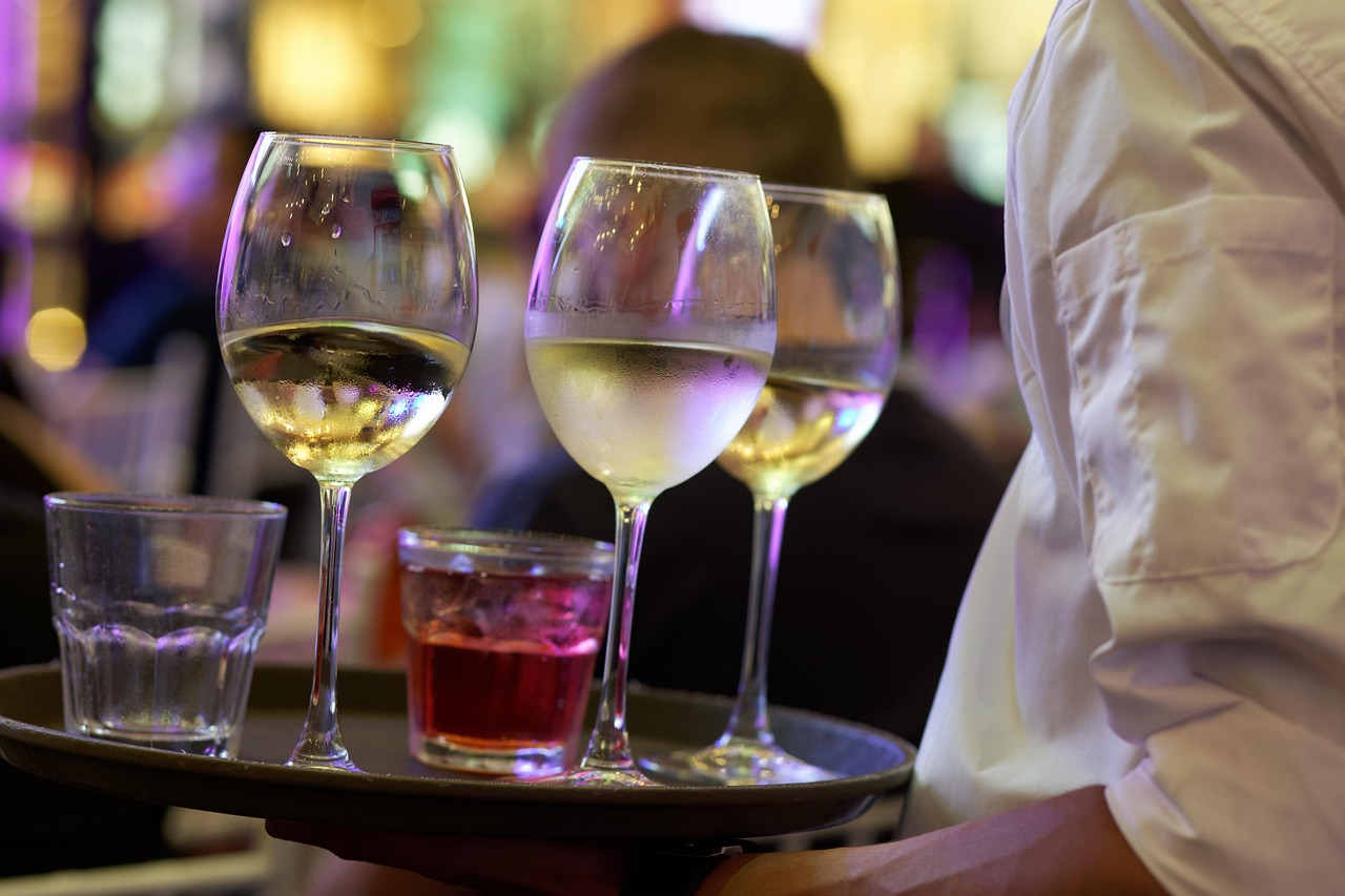 drink, glass, wine, wine glass, alcohol, wineglass, restaurant, bar, winery, glass of wine, celebrate, drinking, sauvignon, cabernet, waiter, liquid, gourmet, serving, waiter, waiter, waiter, waiter, waiter